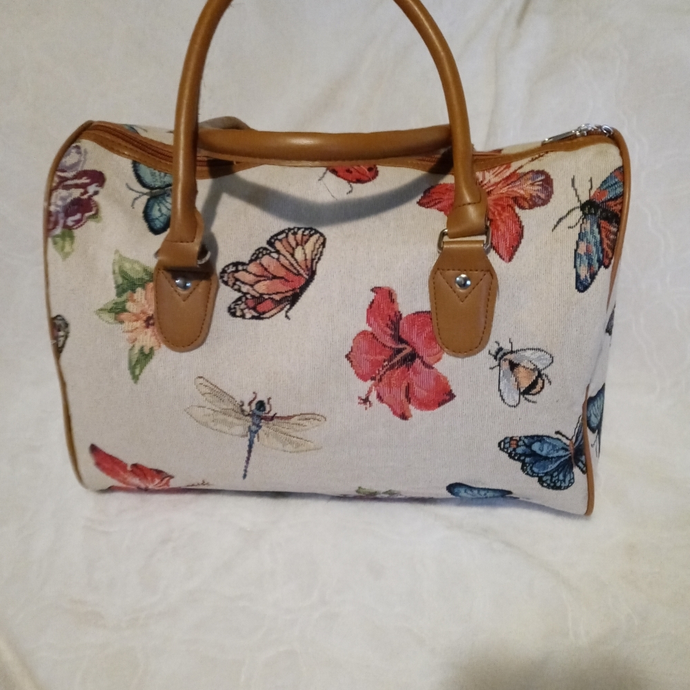 Butterfly Tote Style Purse